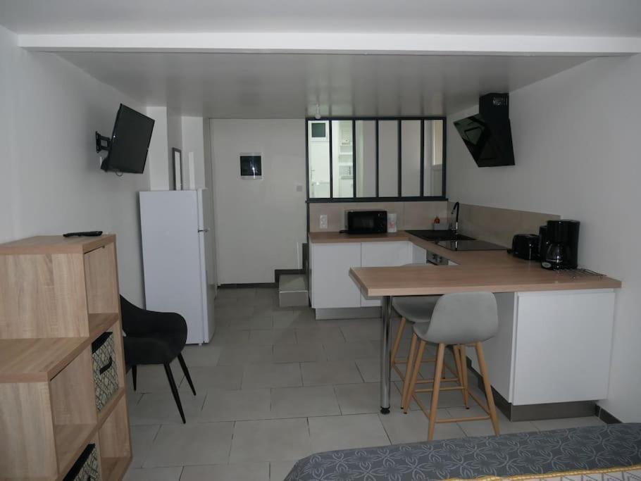 Studio Independant, Au Calme. ลารอช-ซูร์-ยง ภายนอก รูปภาพ